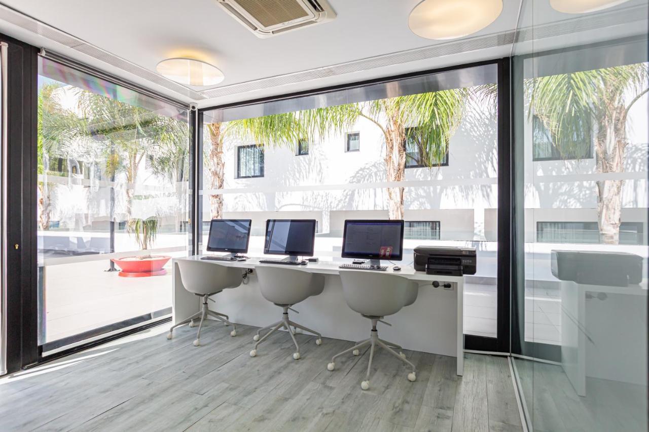 Migjorn Ibiza Suites & Spa Playa d'en Bossa Ngoại thất bức ảnh