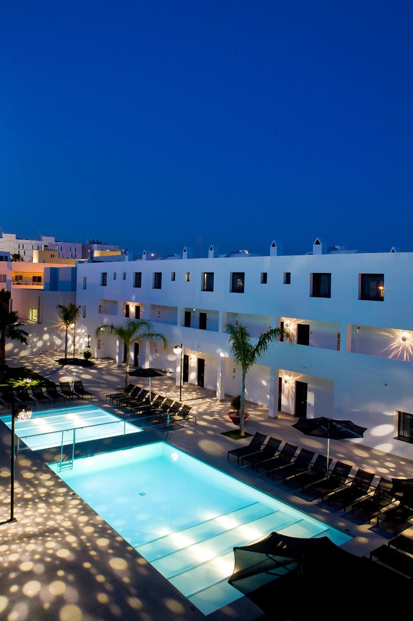Migjorn Ibiza Suites & Spa Playa d'en Bossa Ngoại thất bức ảnh
