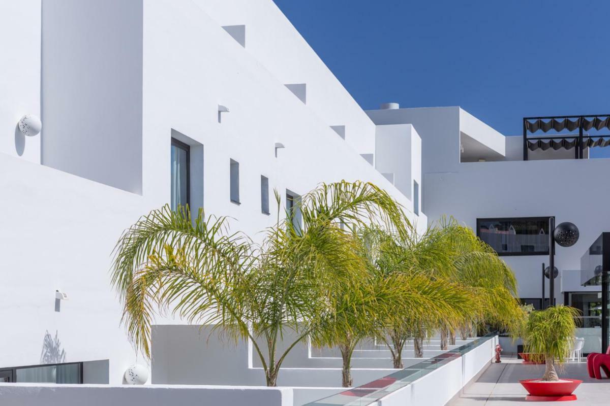 Migjorn Ibiza Suites & Spa Playa d'en Bossa Ngoại thất bức ảnh